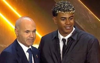 德国杯1／8决赛：拜仁3-2柏林联合 凯恩破门+送点柏林联合两送乌龙