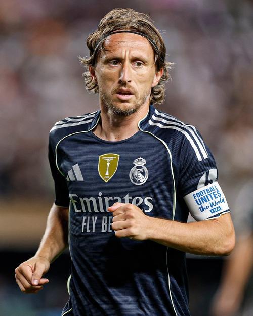 安东尼：我们的目标是进入欧联杯决赛，梦想再披巴西队战袍