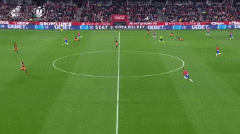 比安奇：难以理解孔蒂如此抱怨，球队的替补席存在问题